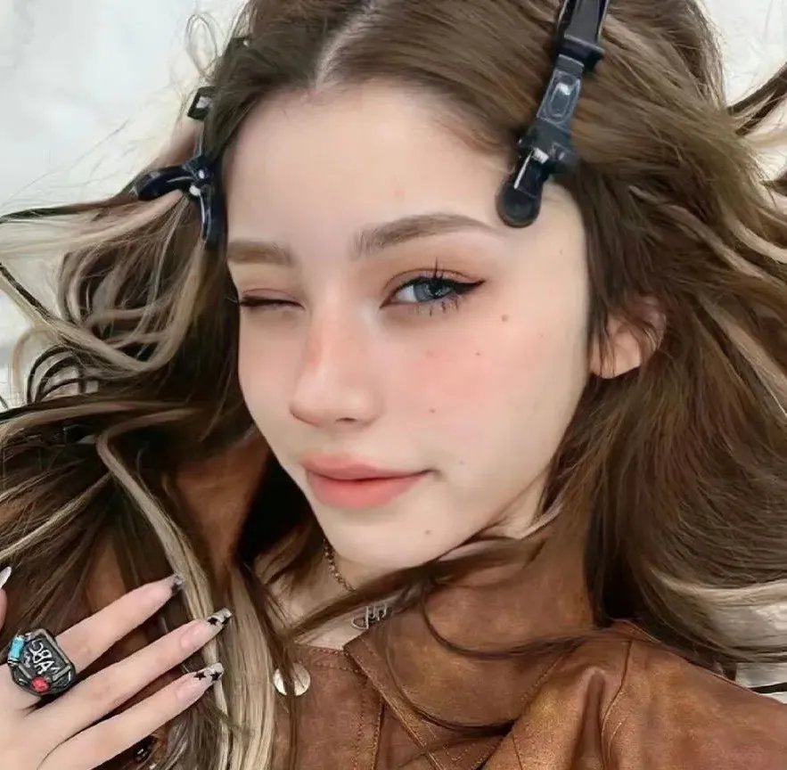 自梳女粤语
